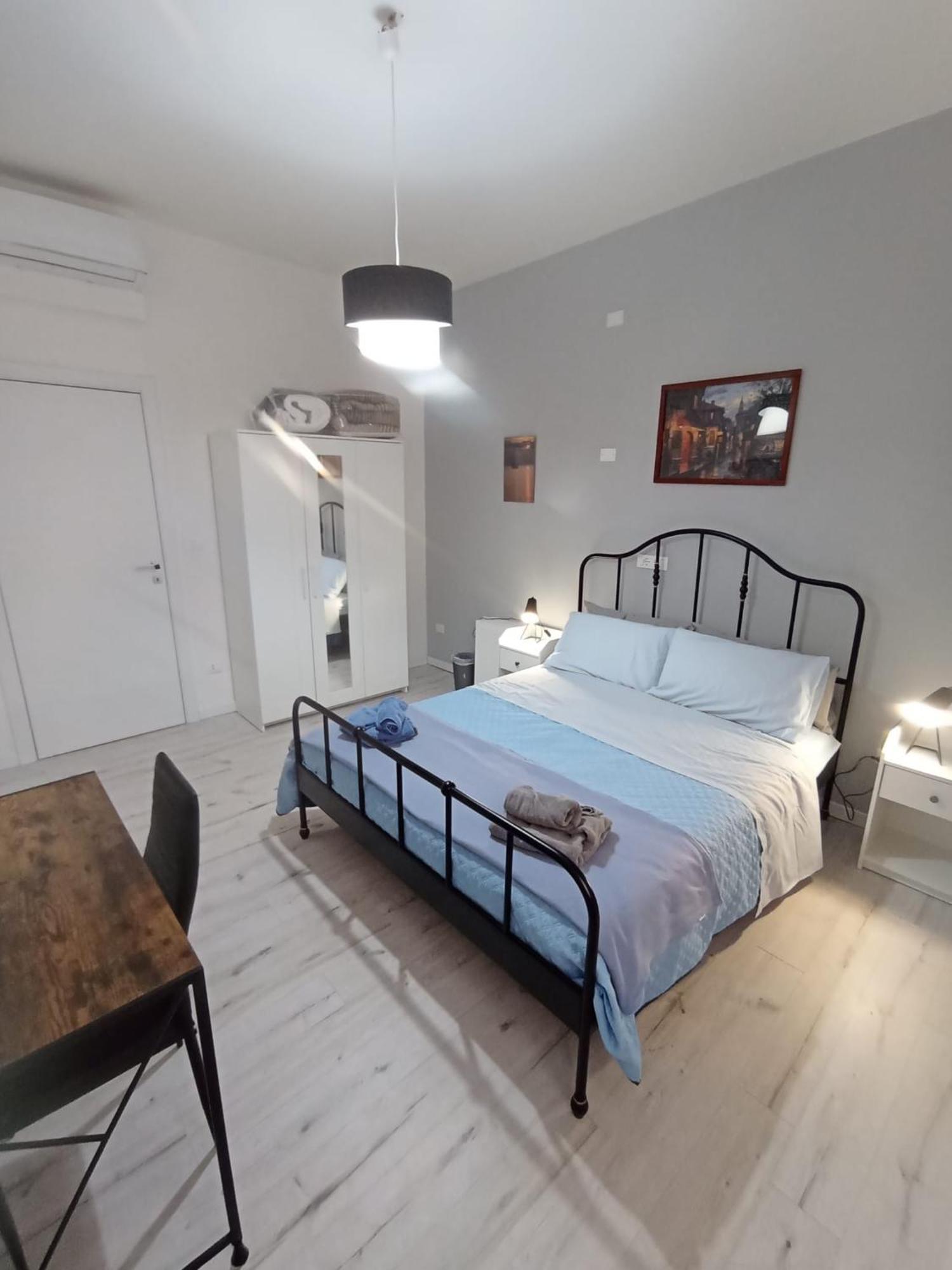Bed and Breakfast La Dimora Degli Artisti - Bolonia Zewnętrze zdjęcie