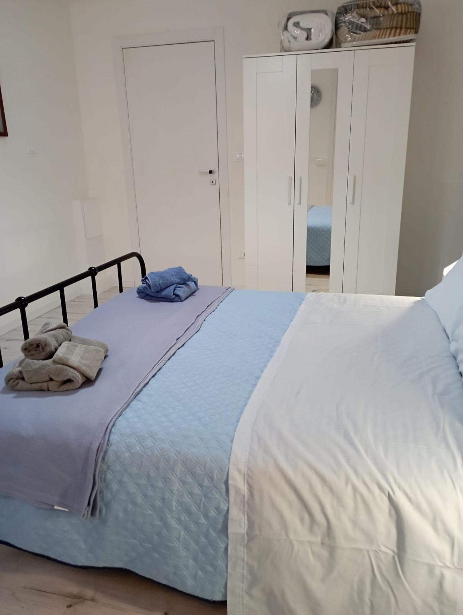Bed and Breakfast La Dimora Degli Artisti - Bolonia Zewnętrze zdjęcie